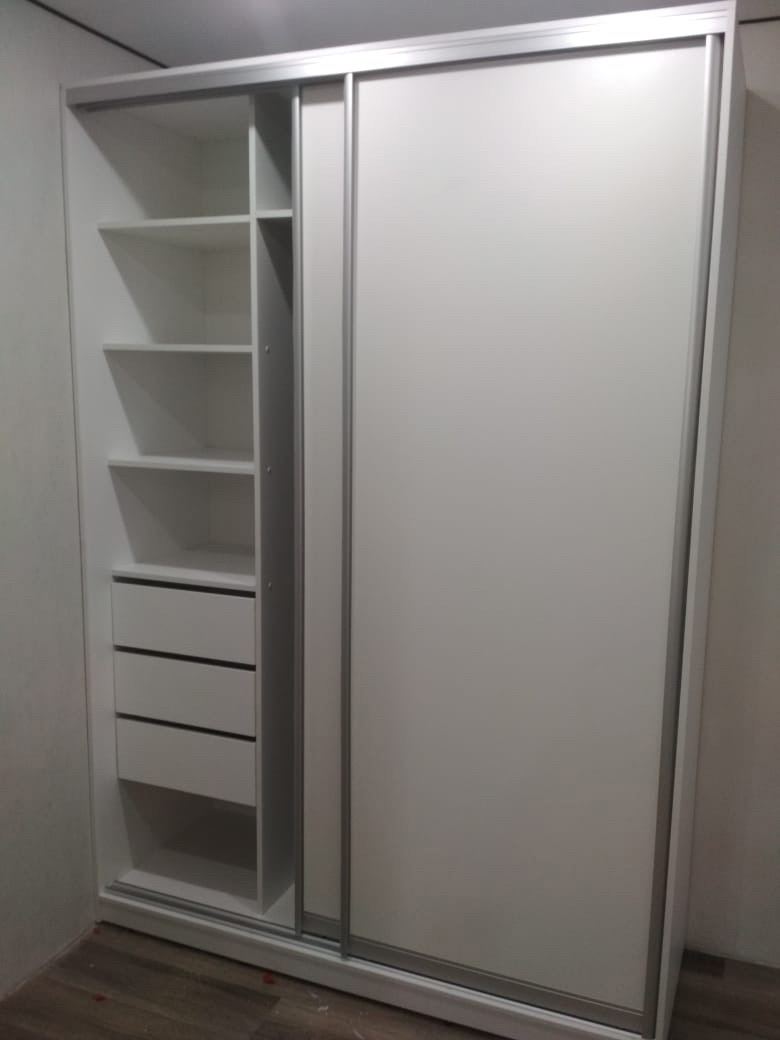 Шкафы, комоды и стеллажи